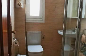 Piso Amplio y Céntrico en Mugardos - Photo 14