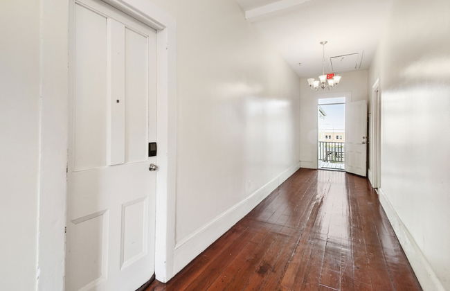 Montgomery Apartments on Magazine Street - Foto 2