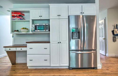 Marion Home with Private Deck Less Than 1 Mi From Beach - Foto 12