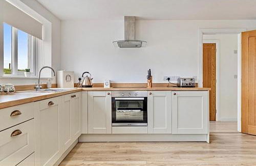 Rural Cottage, 3 beds, 3 bath,LOG BURNER, HOT TUB, with Cymru Holidays - Foto 33