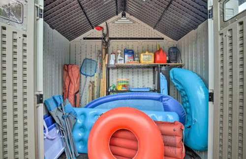 Tropical Palm Harbor Retreat with Lanai and Patio! - Foto 23