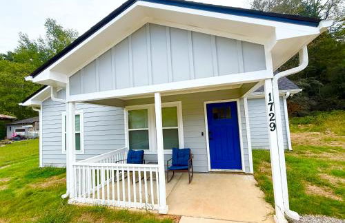 Bright, Cozy & Convenient - Minutes from UAB, Airport and Downtown Fun! - Foto 42