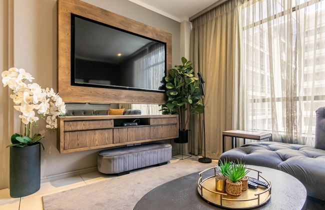 Sandton Smart Apartment Thirteen - Photo 18