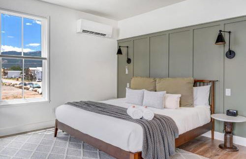 Whitewater Villa - 5BR Luxury Retreat with Hot Tub - Foto 25