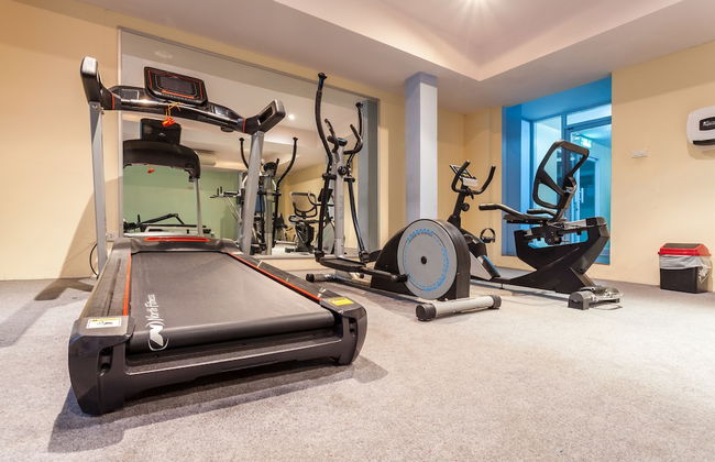 Tara Court Hotel - Photo 60