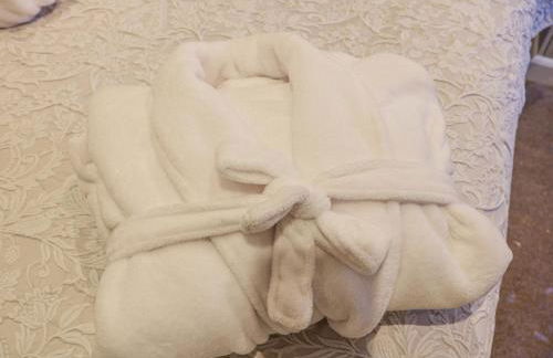 Courtyard View - Photo 18