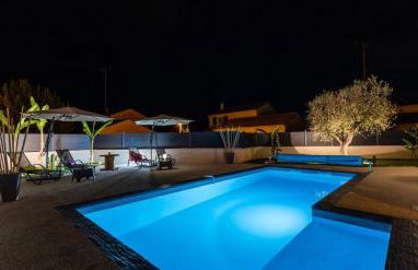 Villa des Oliviers Sublime villa avec piscine chauffée et privée et baby foot - Foto 51