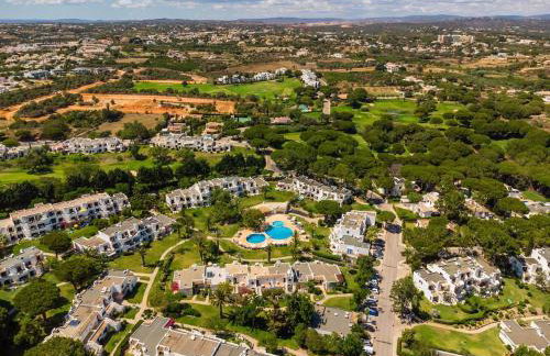 Balaia Golf Village T2 a 10 minutos da praia - Foto 17