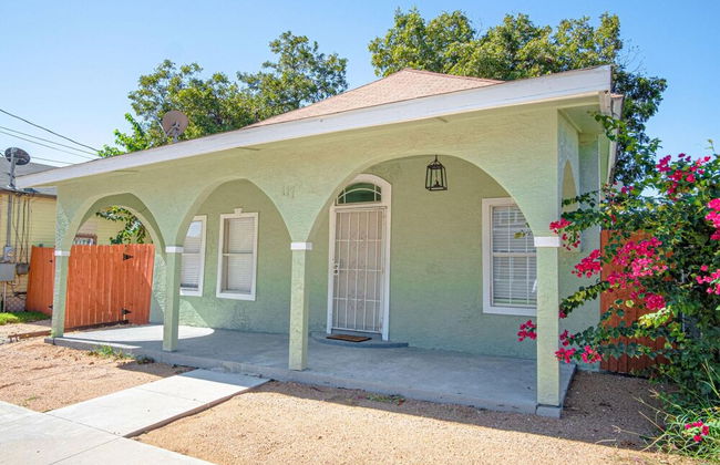 3 BR 1 BA Remodeled Home Near Downtown - Foto 33