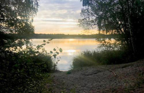 Romantikferienhaus am Schlösschen - Sauna, Kamin & Seenlandschaft nahe Berlin - Foto 7