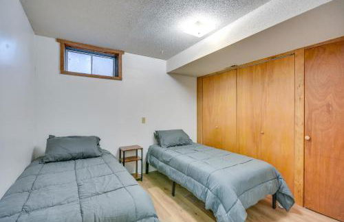 Historic Clark Cabin with Deck and Fishing Pond Access - Foto 11