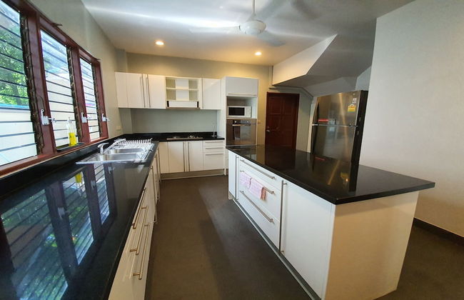 NB Villa Celina - Photo 12