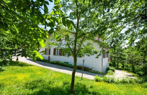 Villa Glicine Casa Vacanze con Piscina e Camino ad Apecchio, Marche - Foto 6