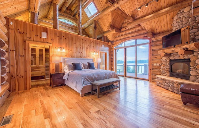 Azalea Retreat by Avantstay Sleeps 34 & Pool - Foto 17