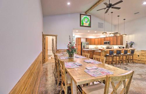 Riverfront Heaven on the White with Covered Patio! - Foto 6