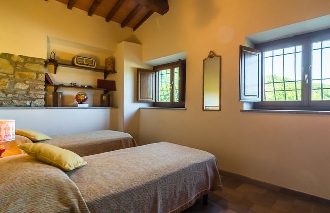 Beautiful Cottage in Dicomano With Swimming Pool - Foto 4