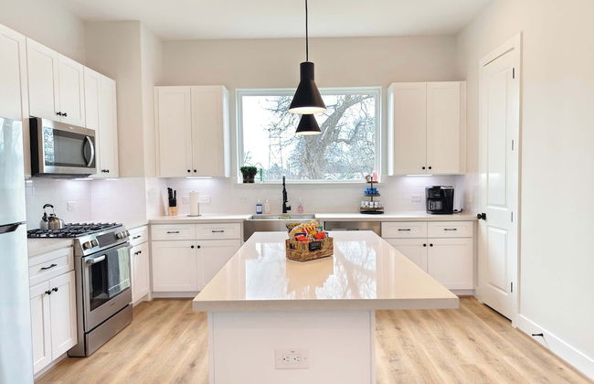 Northside Retreat Chic 3 Bdr, Pet Friendly! - Foto 13