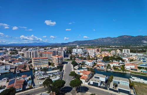 Seaview Heights Suite in Roses - Foto 13