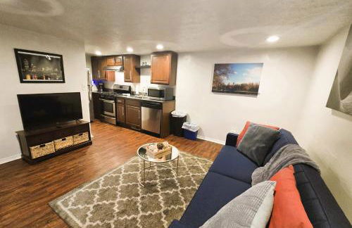 1 Bed Apt - Amazing Location 1 Block to Carson St - Foto 1
