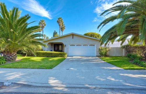 Great Group Retreat! Hacienda Decor, Spacious Floor Plan, Private Backyard - Foto 28