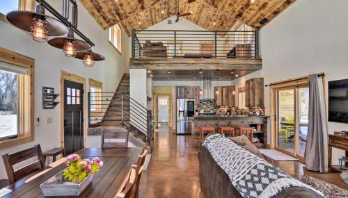 Riverfront Home with BBQ 2 Mi to Downtown Gunnison! - Foto 2