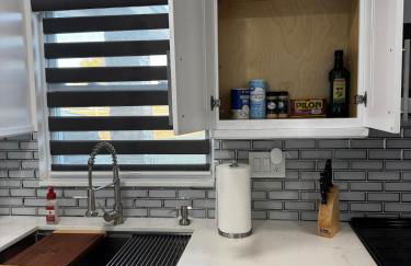 The Palm Stay Near SWF Airport laundry - Foto 37