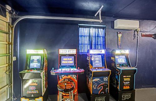 Modern 4 Bedroom -Kosher - Heated Pool - Game Room - Foto 26