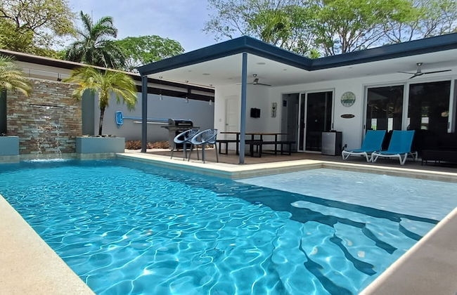 Playa Potrero Modern 3 BR Home Centrally Located - Casa Coastal Serenity - Photo 10