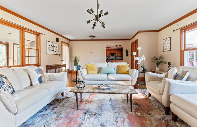 HV Spacious Retreat w Pool No Cleaning Fee - Foto 22