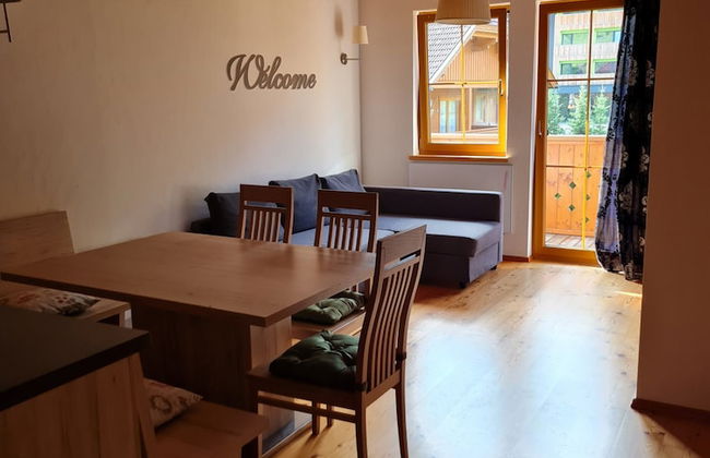 Beautiful Apartment With Balcony - Photo 8