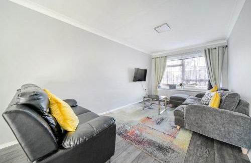 Luxury 3-Bedrooms House With Parking - Foto 2