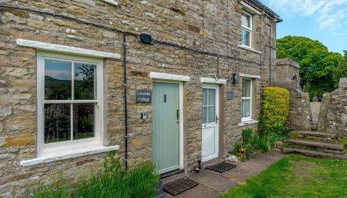 Lavender Cottage - Photo 2