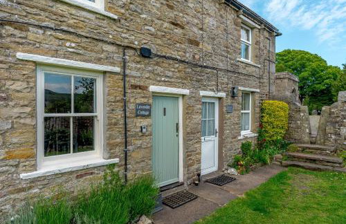 Lavender Cottage - Photo 2