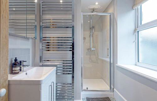 Glanrhyd Townhouse in Central Dolgellau with Parking and Bike Storage - Photo 27