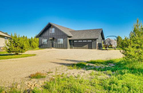 Family-Friendly Donnelly Home with Private Hot Tub! - Photo 7