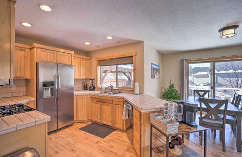 Family-Friendly Oregon Vacation Home with Yard - Foto 2