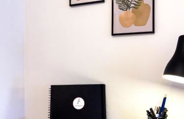 KUELhome - STYLISCHE ZENTRALE WOHNUNG MIT KÜCHE UND PARKPLATZ IN SEITENSTRAẞE - Foto 13