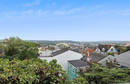 Mt Adams Lookout with Best City View and Parking - Foto 22