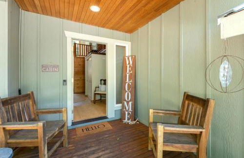 Cozy Pine Cabin Pool Access - Foto 13