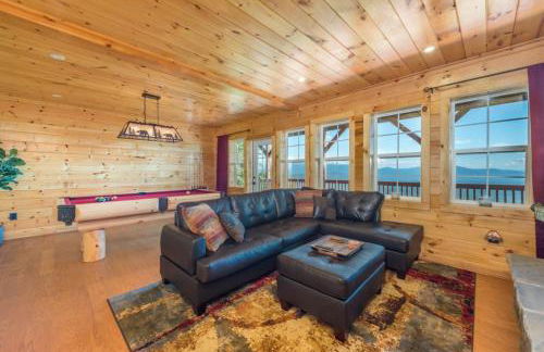 Above the Clouds Log Cabin, Hot Tub & Views! - Photo 24