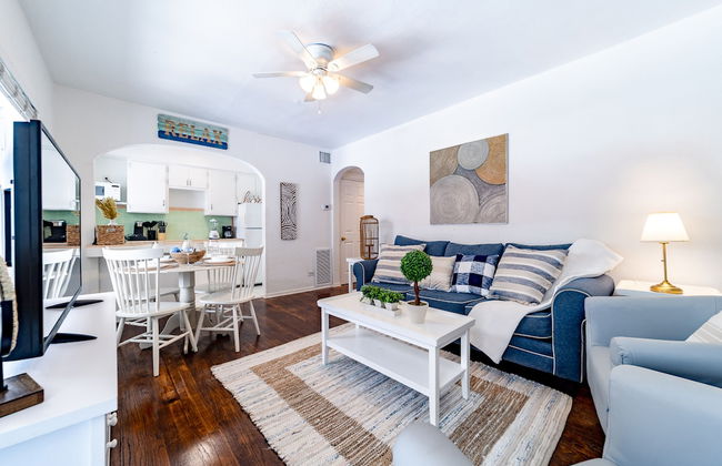 The Blue Parrot - Foto 21