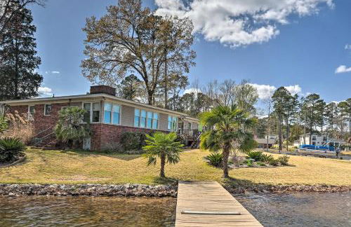 Quiet Lakefront Retreat with Boat Ramp and 2 Docks - Foto 27