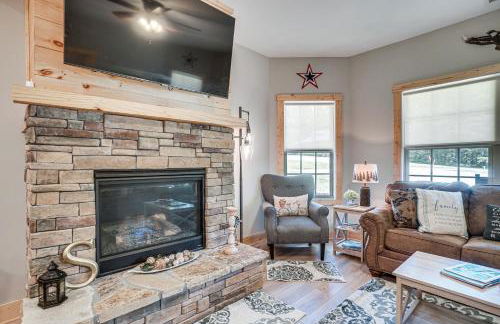 Hot Tub and EV Charger Helen Getaway with Views! - Photo 6