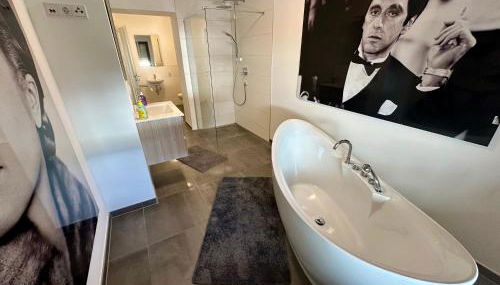 St.Barbara Trier - Photo 2, Shower