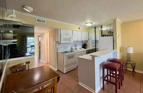 Poolside Island Condo - Foto 30