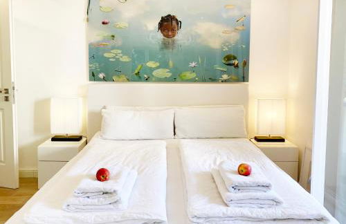 White Apartment Hamburg - Foto 13