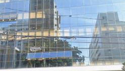 47 Apartamento ao lado Materdei, MPMG, Area privativa, cozinha completa, máquina de lavar e vaga - Foto 2