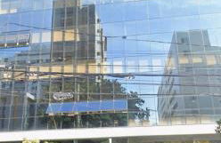 47 Apartamento ao lado Materdei, MPMG, Area privativa, cozinha completa, máquina de lavar e vaga - Foto 2