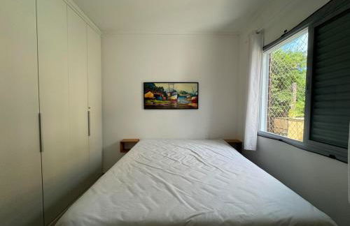 Apartamento na Praia das Toninhas em Ubatuba 350m da praia -2 quartos sendo 1 suite, piscina, varanda gourmet com churrasqueira, ar condicionado, cozinha completa, duas garagens - Foto 38