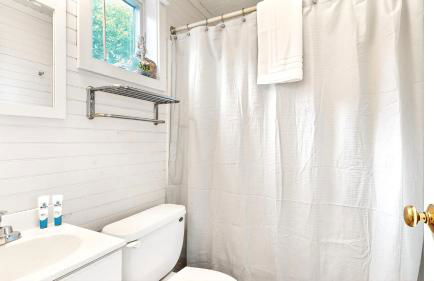 Salty Dolphin by Bayley Vacation Rentals - Foto 53